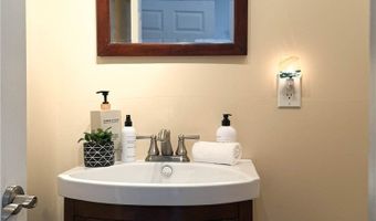 2812 Ogden Pl, Utica, NY 13501