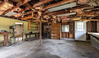 325 ALBANY Ave, Barrington, NJ 08007