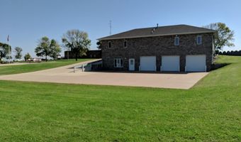 5555 Saratoga Rd, Asbury, IA 52002