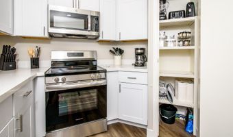 1672 E AUGUSTA Ave, Chandler, AZ 85249
