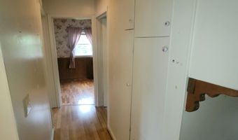 616 32nd St, Allegan, MI 49010