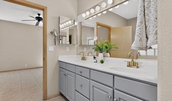 6412 Chaco Ridge Pl NE, Albuquerque, NM 87111