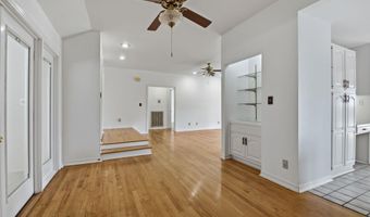 14767 Woodland Rd, Athens, AL 35613