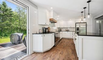 121 Packard Dr, Bangor, ME 04401