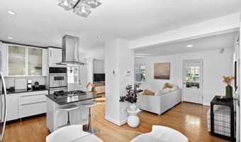 5300 WILSON Blvd, Arlington, VA 22205