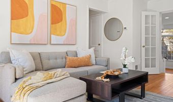 5621 HUNTINGTON Pkwy, Bethesda, MD 20814