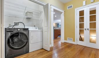 95 Crickett Cir, East Greenwich, RI 02818