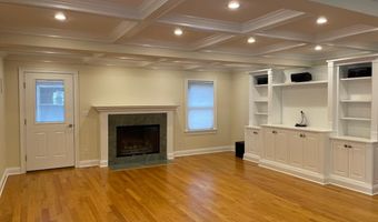 34 Suburban Ave, Cos Cob, CT 06807