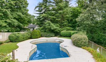 111 Cimarron Dr, Asheville, NC 28803