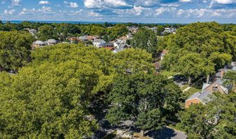 2051 W LIVINGSTON St, Allentown, PA 18104