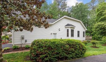 11 BURR HILL Dr, Berlin, MD 21811