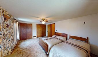 904 Clausen Ave, Albert Lea, MN 56007