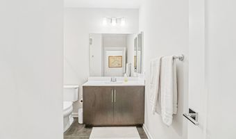 43795 TRANSIT Sq 202, Ashburn, VA 20147