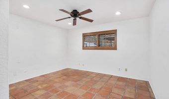 728 Rainbow Hills Rd, Fallbrook, CA 92028