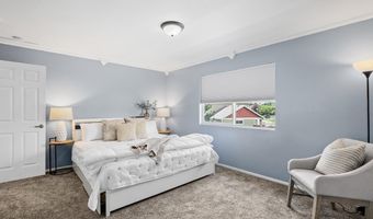 5816 PARKSIDE Dr, Cheyenne, WY 82009