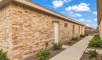 2704 E Eisenhower Ave 4, Alton, TX 78573