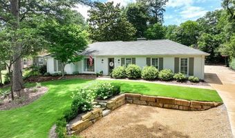 819 E UNIVERSITY Dr, Auburn, AL 36830