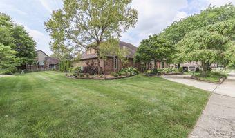 1521 Secretariat Ln, Indianapolis, IN 46217