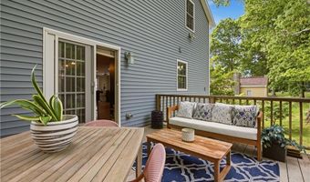 11 King Philip Ave, Bristol, RI 02809