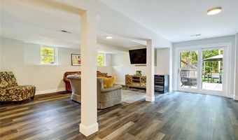 296 Twin Brook Ln, Coventry, RI 02816