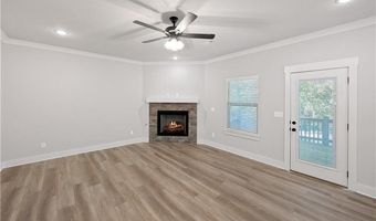 22 Magrath Ln, Bella Vista, AR 72715
