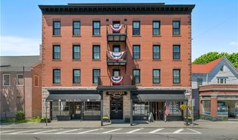 423 Hope St D, Bristol, RI 02809