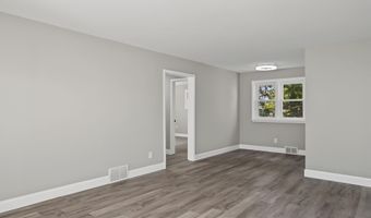 29 Summit Ave, Absecon, NJ 08201