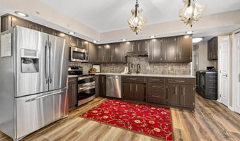 415 Duryea Dr, Auburn, IN 46706