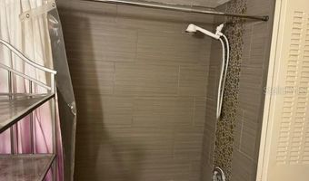 922 LAKE DESTINY Rd F, Altamonte Springs, FL 32714