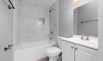 279 Kinsman Ct, Delhi, OH 45238