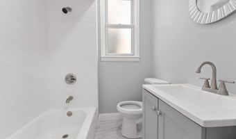 127 W 51ST St, Bayonne, NJ 07002