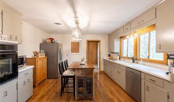 1505 16th St SW, Austin, MN 55912