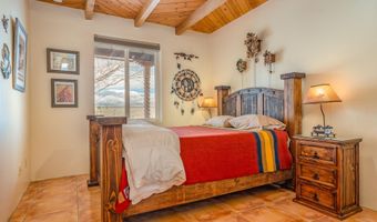 54 Colonias Pointe Dr, El Prado, NM 87529