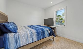 15 Johnson St, Amityville, NY 11701