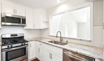 27 Pheasant Run 27, Cromwell, CT 06416