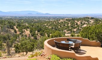 30 Camino Sanador, Santa Fe, NM 87505