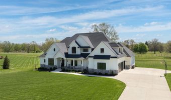 549 Morningstar Rd, Auburn, IN 46706