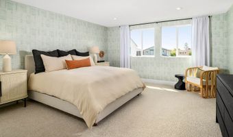 2460 MIDNIGHT Ln, Santa Rosa, CA 95403