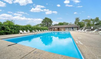239 N Mill Rd 217, Addison, IL 60101