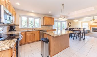 2058 Chardonnay Ct, Ann Arbor, MI 48108