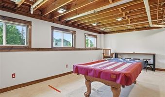7271 Ray Rd, Argentine, MI 48473