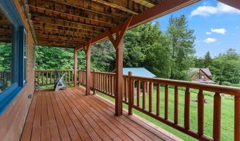 46 Log Cabin Dr, Cambridge, VT 05465