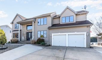 20 Dune Dr, Bayville, NJ 08721