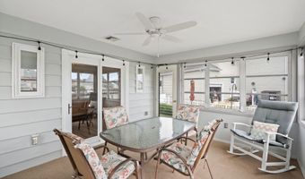 12 E Longport Ave, Bayville, NJ 08721