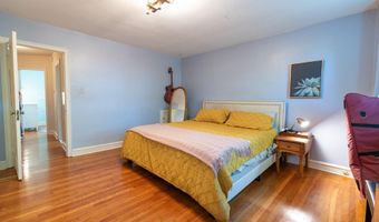 369 E GORGAS Ln, Philadelphia, PA 19119