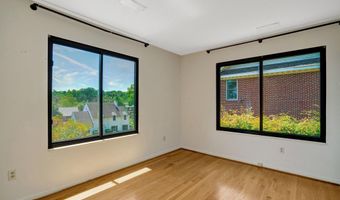 203 W GLENDALE Ave, Alexandria, VA 22301