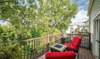 1878 Ridgeview Circle Dr, Ballwin, MO 63021