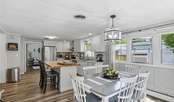 36 Cantaberry Ln, Coventry, RI 02816