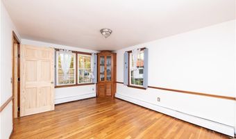 584 Division Rd, East Greenwich, RI 02818