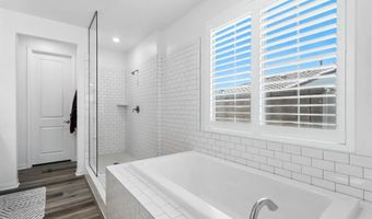 2313 E Lincoln Ave, Escondido, CA 92027